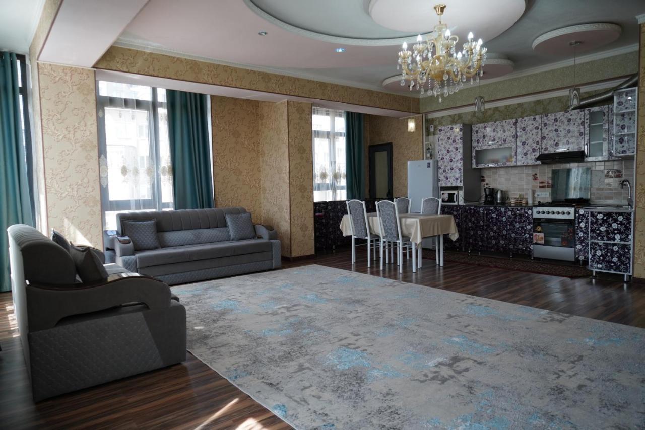 Nice And Comfortable Apartment In The Downtown Of בישקק מראה חיצוני תמונה